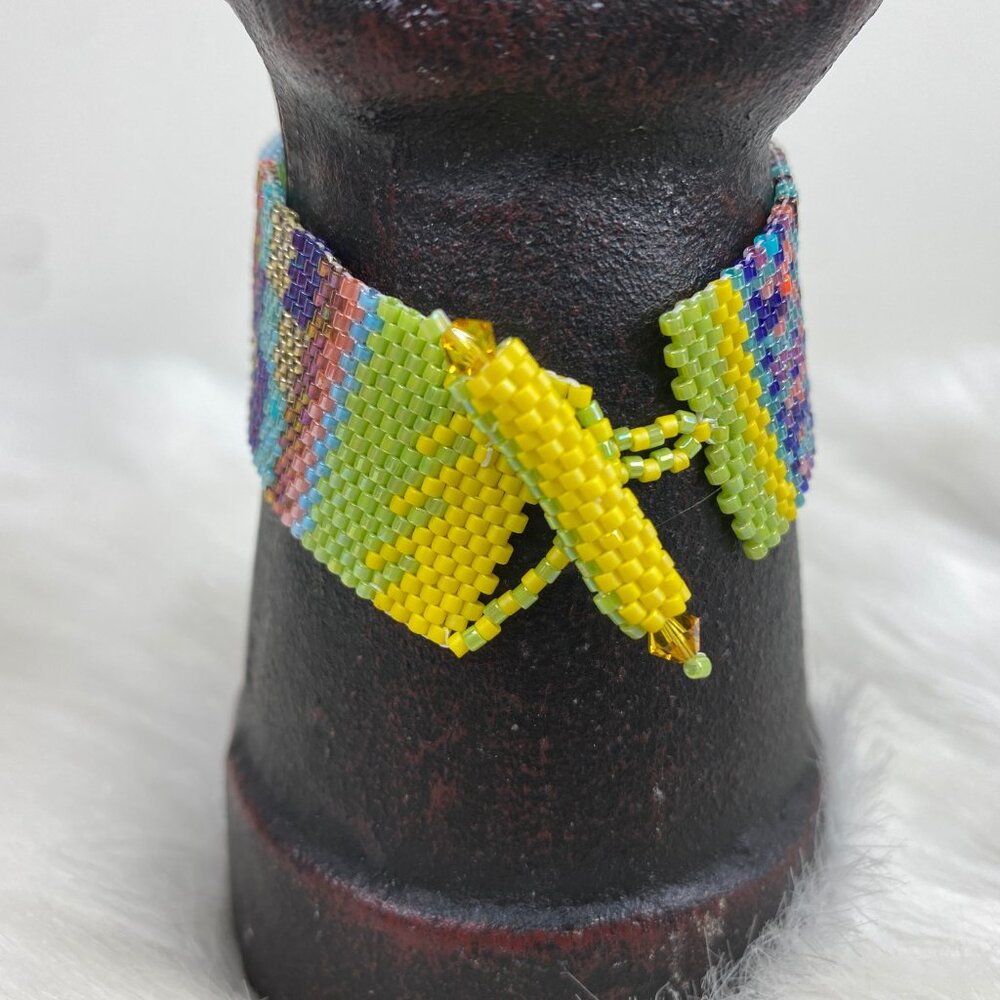 Handmade Bead Loom Llama or Dog Seed Bead Beaded Bracelet - Picture 3 of 6